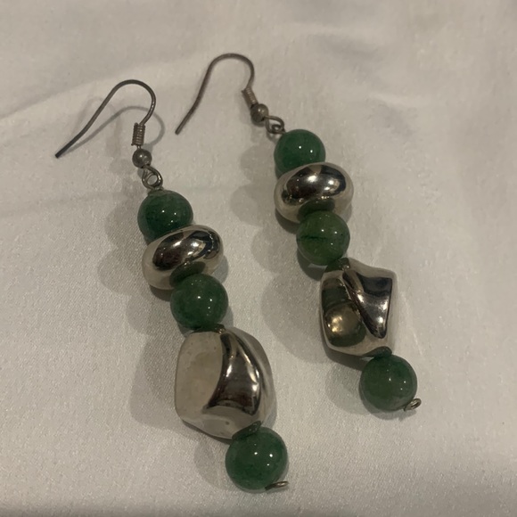 💎💎Brand new metal and stone earrings💎💎 - Picture 3 of 3